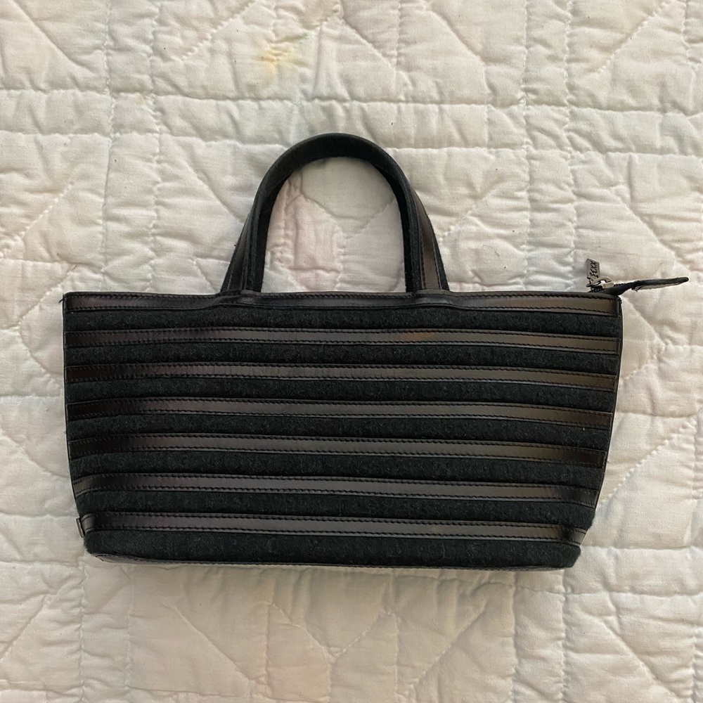 90’s MAXX New York gray flannel/black leather handbag, good condition!